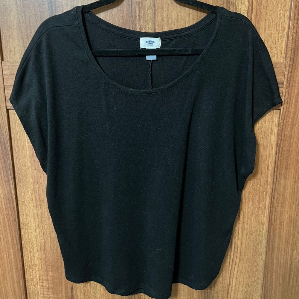Old Navy Black T-shirt